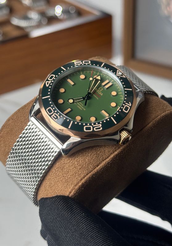 Omega 007 || Ref. 210.90.42.20.10.001 || European Standard