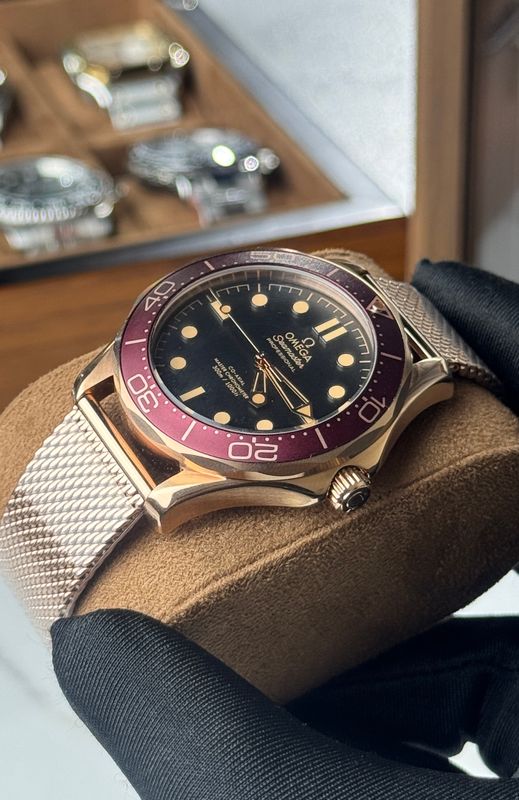 Omega 007 || Ref. 210.90.42.20.01.003.  || European standard