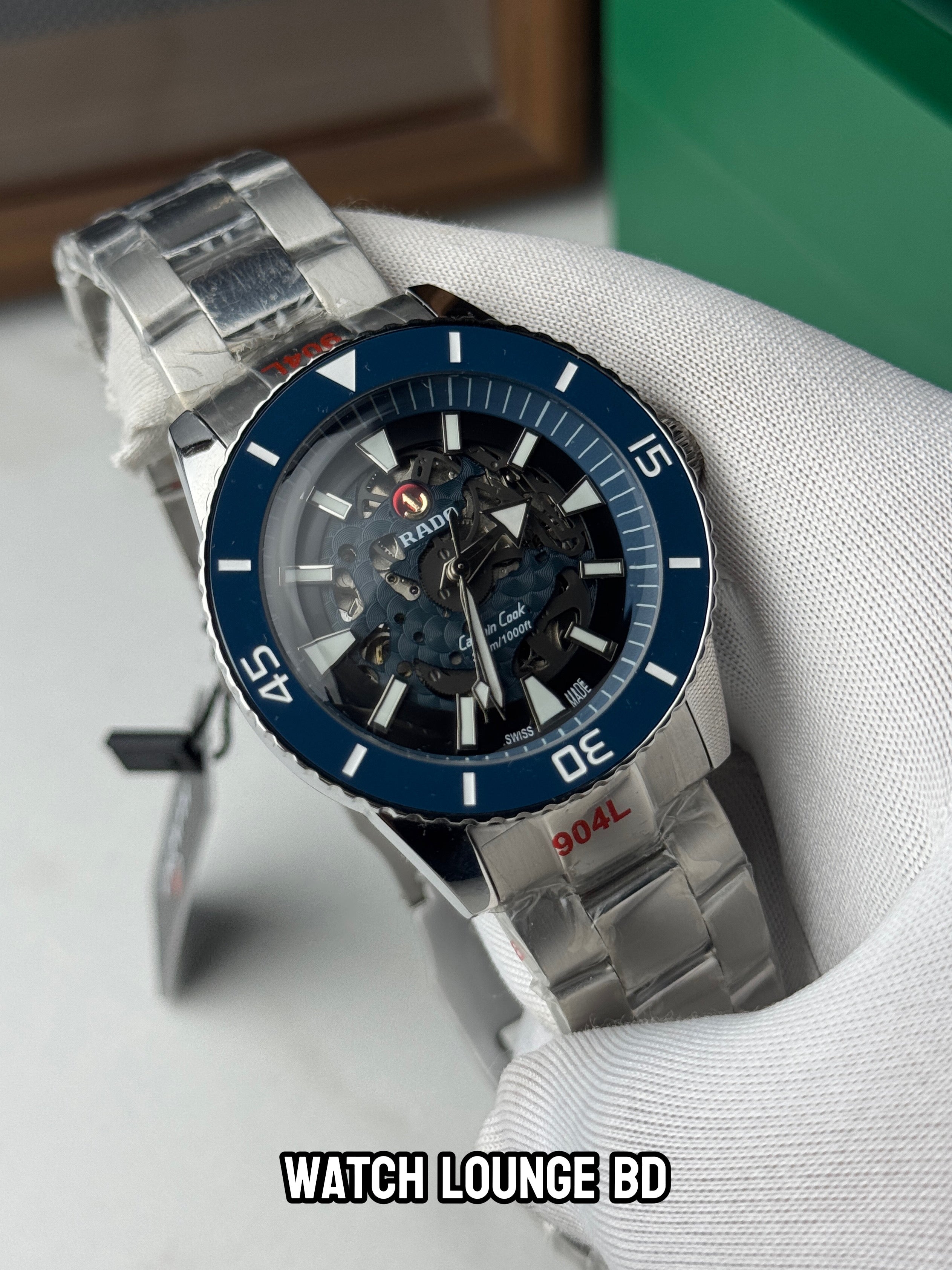 Rado Captain Cook || Ref. R32127152 || Master Standard